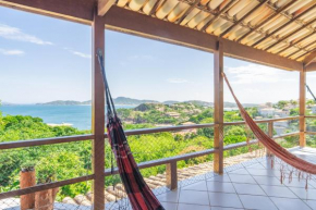 Vista panorâmica e praia a pé.